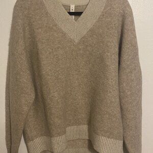 Lululemon M Wool V Neck Wide Sweater